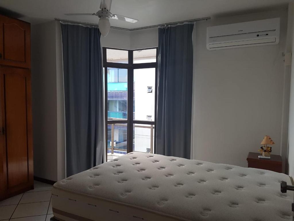  APARTAMENTO EDIFICIO COSTENARO RUA 273 MEIA PRAIA -ITAPEMA-SC