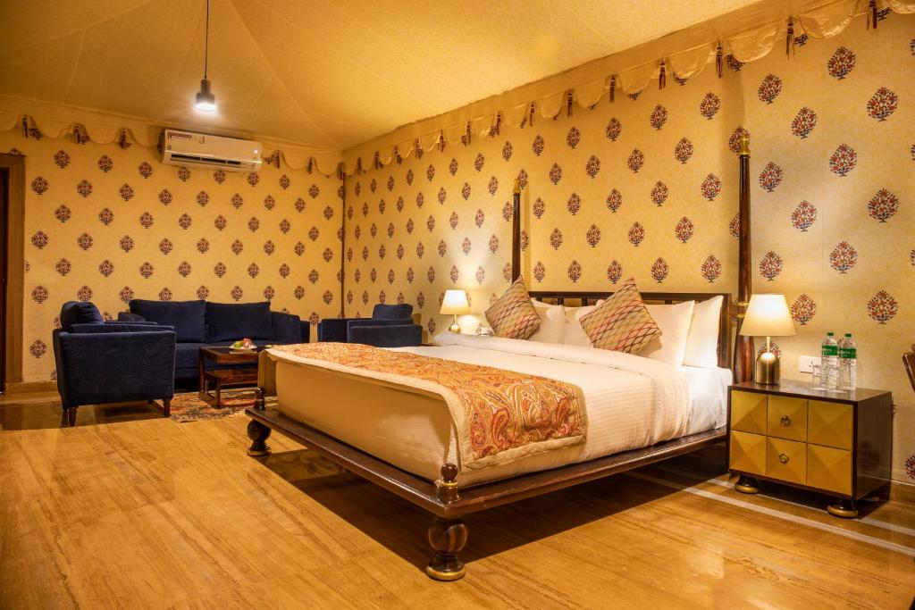 Postel nebo postele na pokoji v ubytování Ananta Spa & Resort, Pushkar