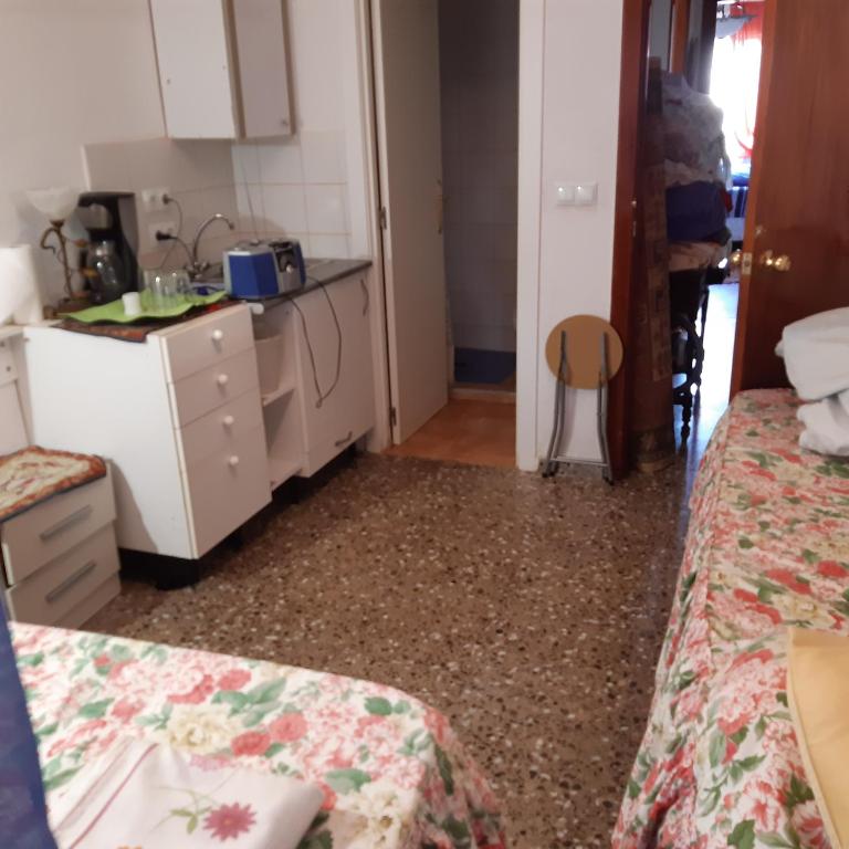 Privatzimmer Coblanca -Habitaciones con cocina (Spanien ...