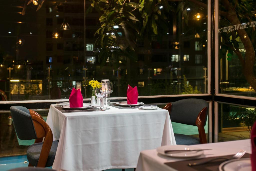 Restaurace v ubytování La Casa Hanoi Hotel