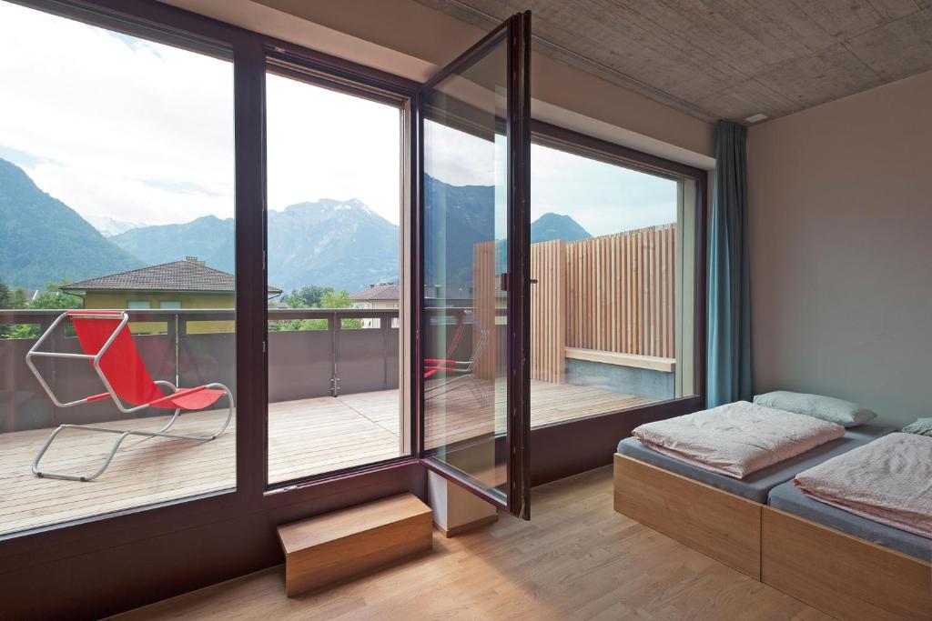 Interlaken Youth Hostel - Resim 15