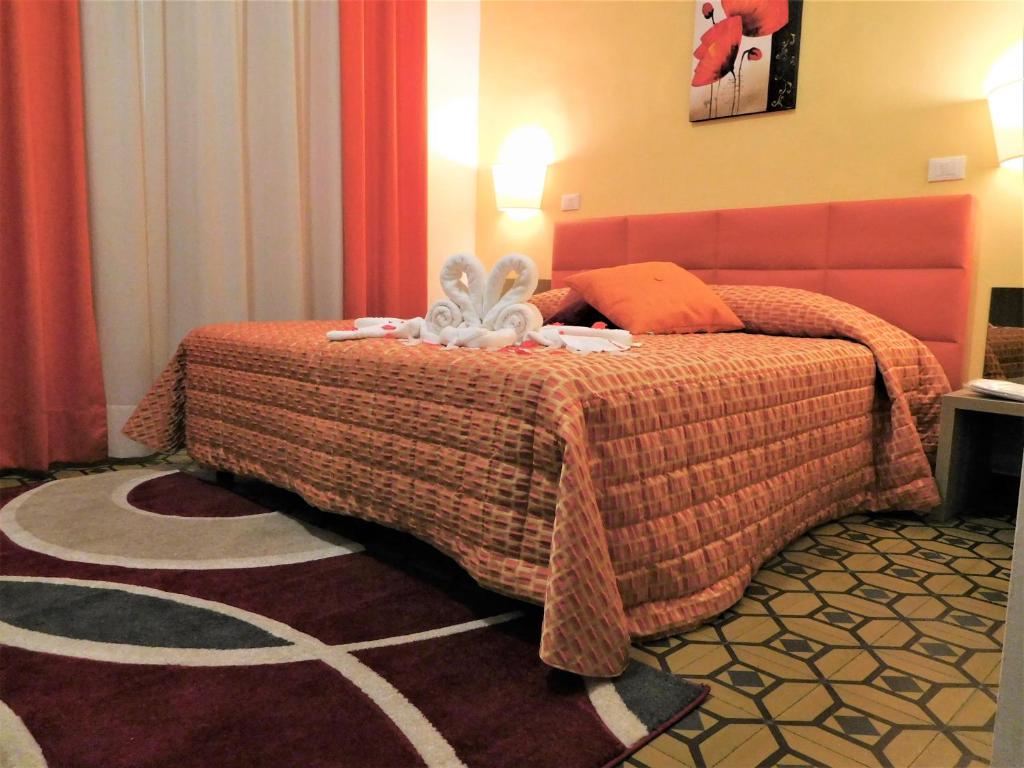 Hotel Etnea Royal Suites - Resim 28