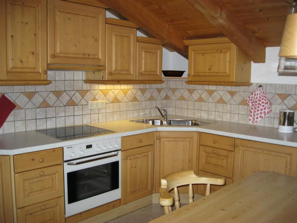 Kuchyň nebo kuchyňský kout v ubytování Haus Gmahblick Ferienwonungen