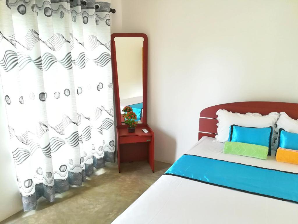 Temple Hill Rooms - Chambre Double De Luxe Avec Balcon