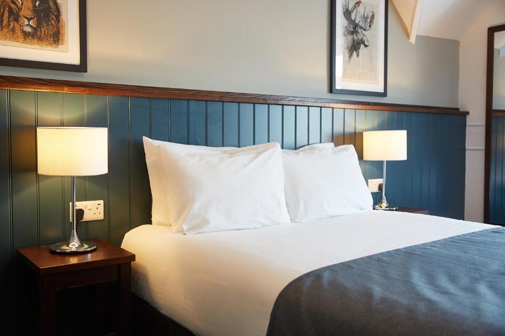 The Spyglass & Kettle by Greene King Inns - Resim 9