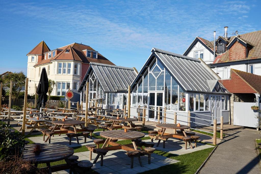 The Spyglass & Kettle by Greene King Inns - Resim 5