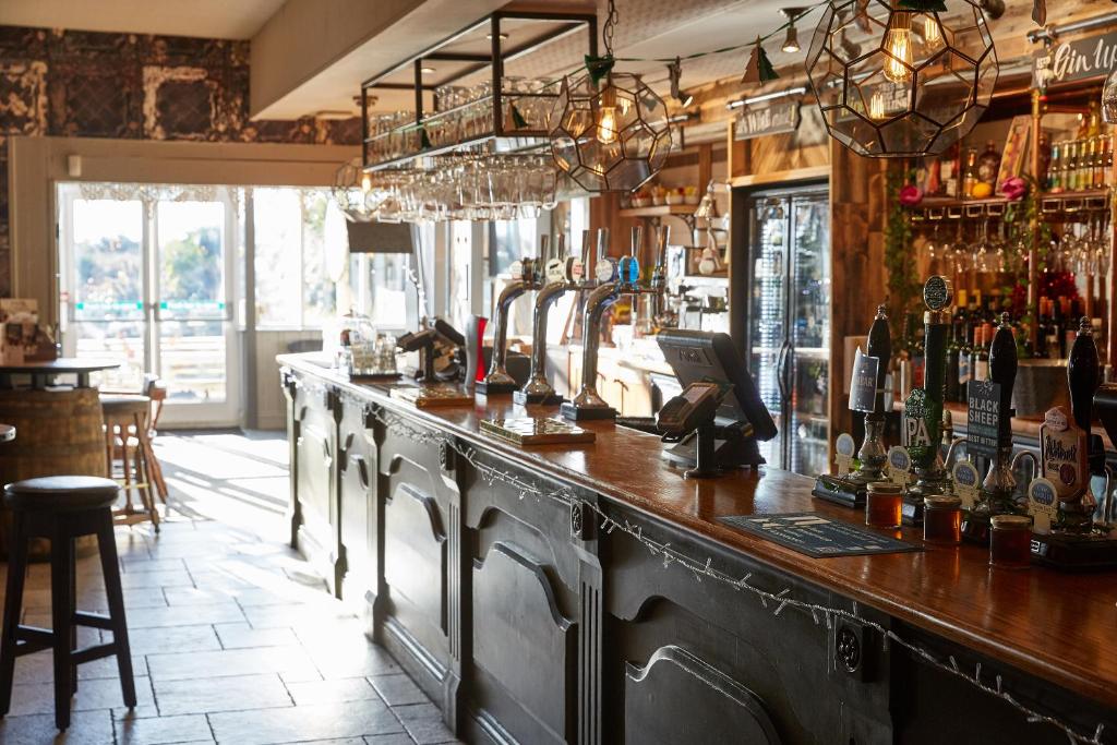 The Spyglass & Kettle by Greene King Inns - Resim 45