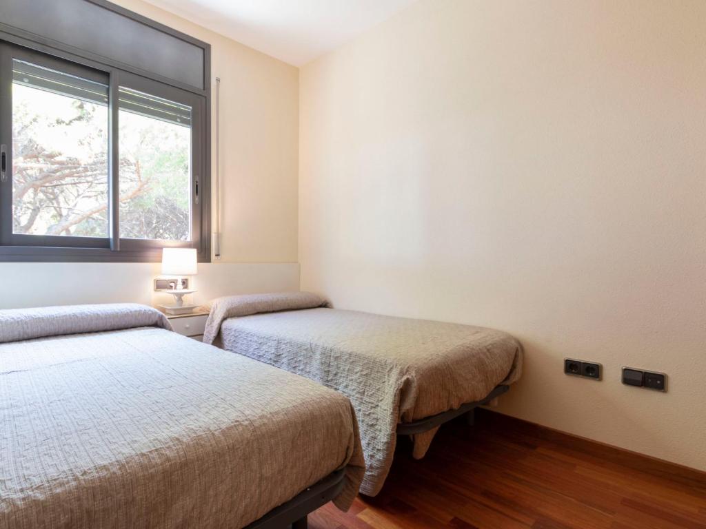 Posteľ alebo postele v izbe v ubytovaní Holiday Home Sol Cambrils Park-6 by Interhome