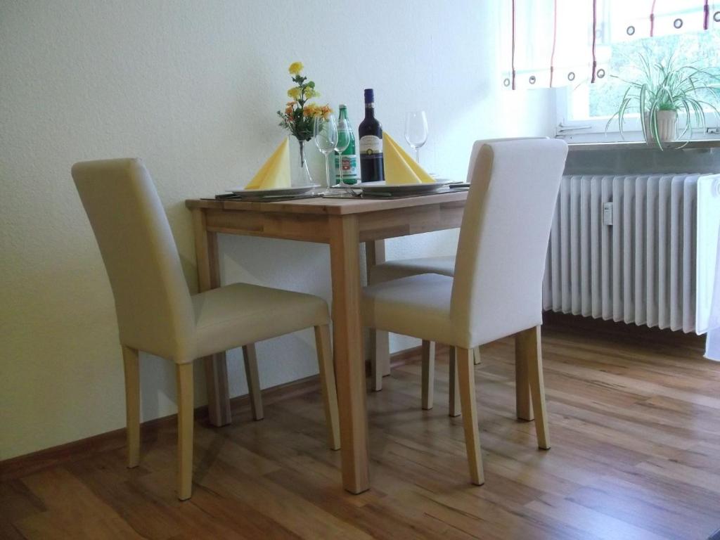 Nápoje v ubytování Ferienwohnung Markmann