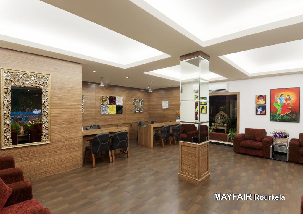 Posezení v ubytování Mayfair Rourkela
