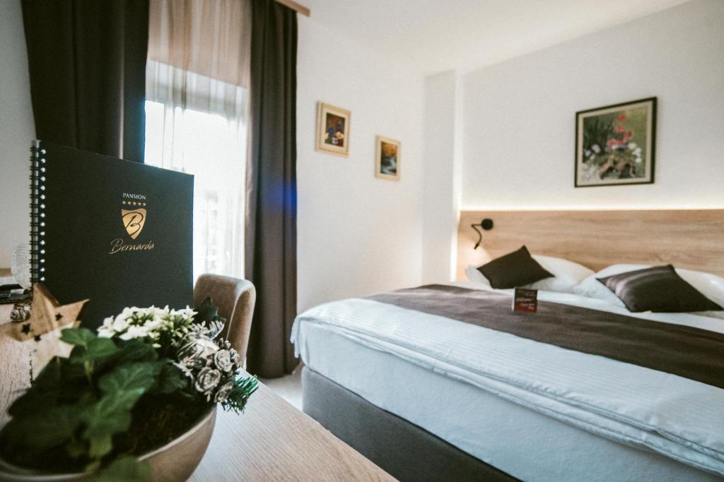 Кровать или кровати в номере Pansion Bernarda Nova