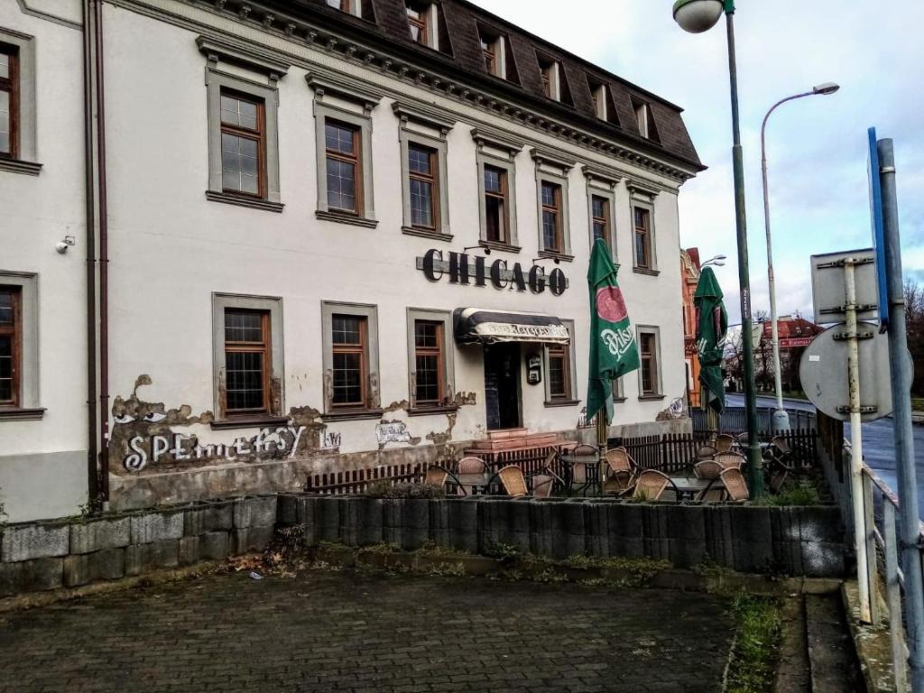 Budova, kde se hotel nachází