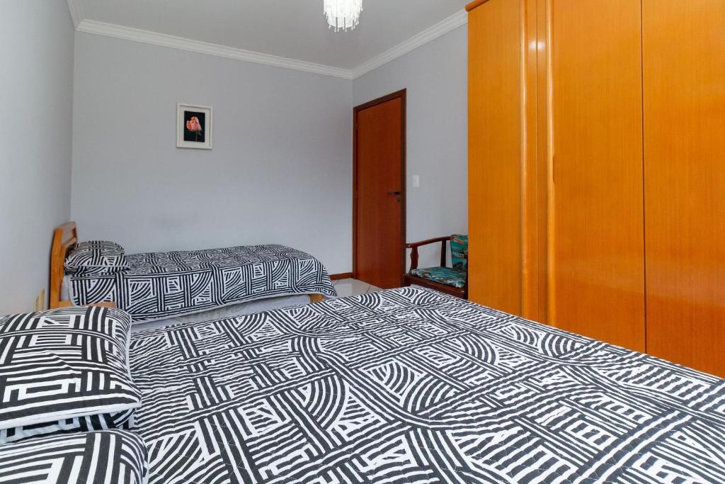  Aluguel Apartamento 3 quartos sendo 1 suíte Bombas/SC