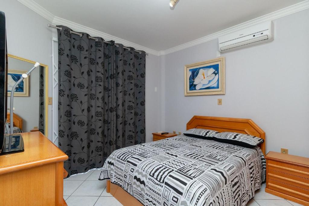  Aluguel Apartamento 3 quartos sendo 1 suíte Bombas/SC