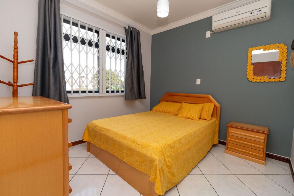  Aluguel Apartamento 3 quartos sendo 1 suíte Bombas/SC