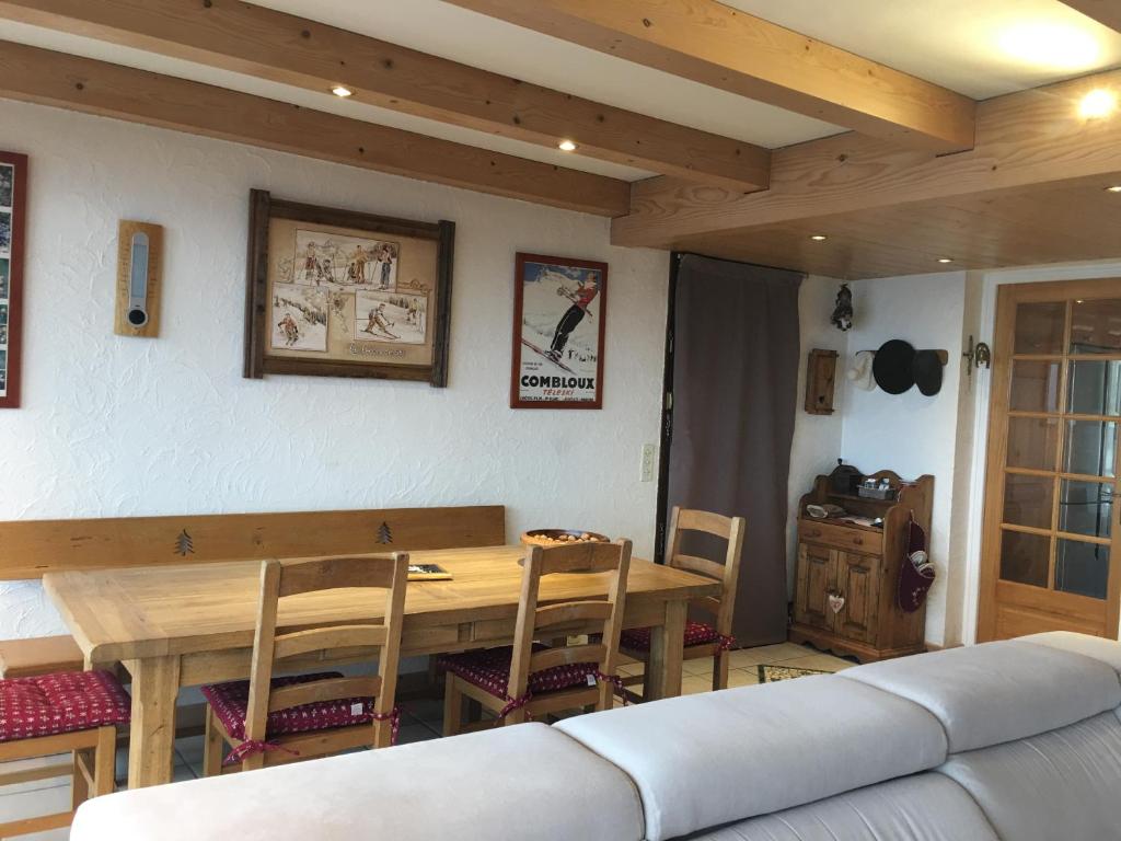 Posezení v ubytování Vue Mont Blanc et toute la chaîne