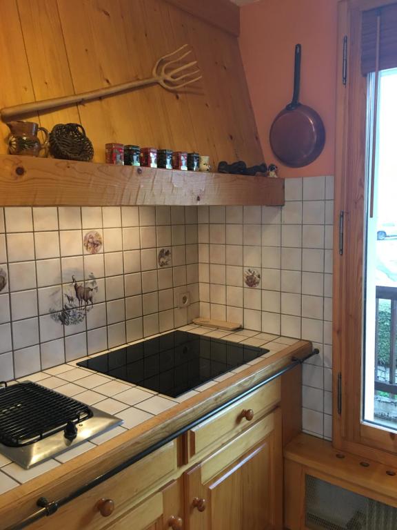 Kuchyň nebo kuchyňský kout v ubytování Vue Mont Blanc et toute la chaîne