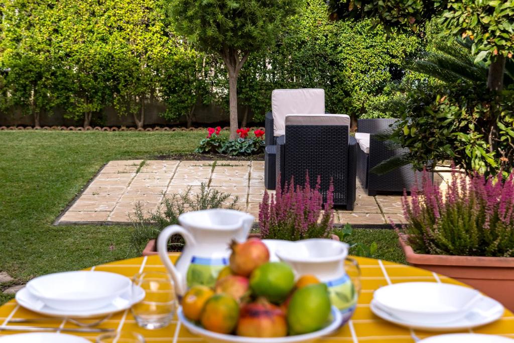 Vonkajšia záhrada v ubytovaní Lillà - Home and Garden