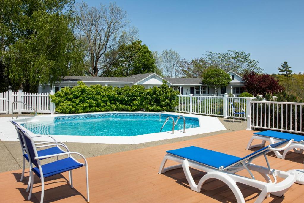 Glen Cove Inn & Suites Rockport - Deluxe Zimmer Mit Kingsize-Bett