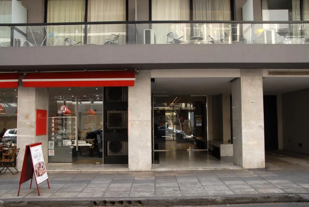 IQ Callao, Buenos Aires, Argentina