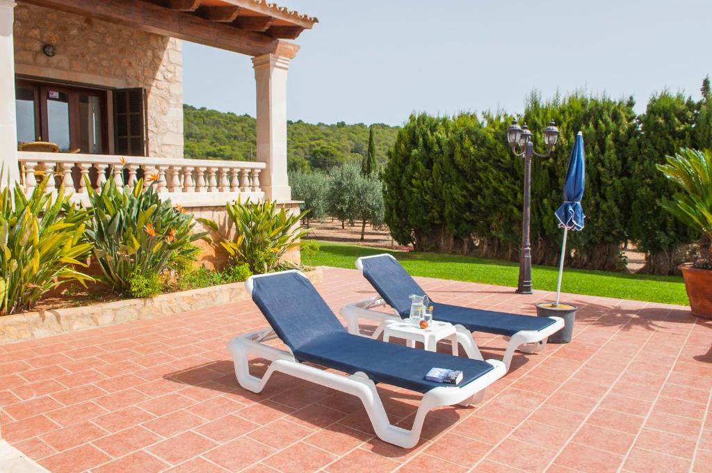 A garden outside Finca Aguilas