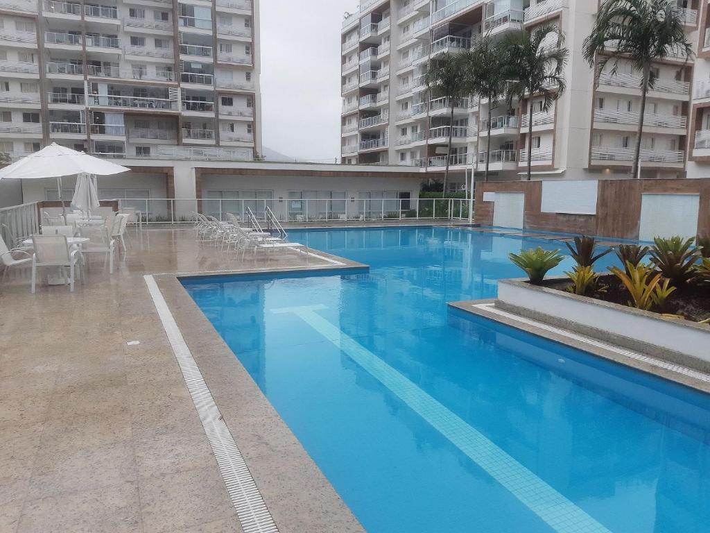  Super novo apartamento em condomínio fechado