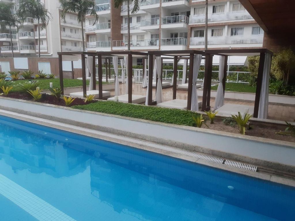  Super novo apartamento em condomínio fechado