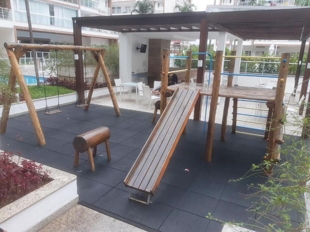  Super novo apartamento em condomínio fechado