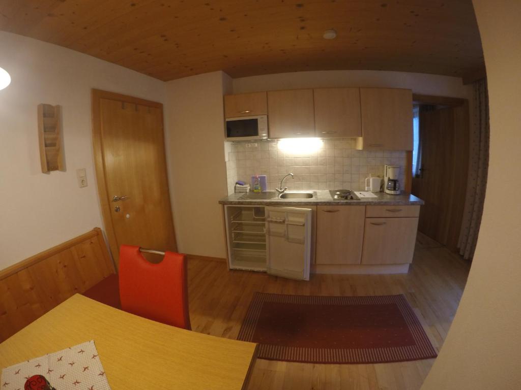 Kuchyň nebo kuchyňský kout v ubytování Haus Weitenstich