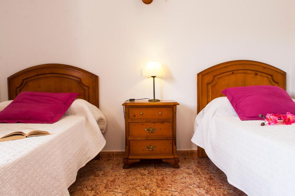 A bed or beds in a room at Finca Aguilas
