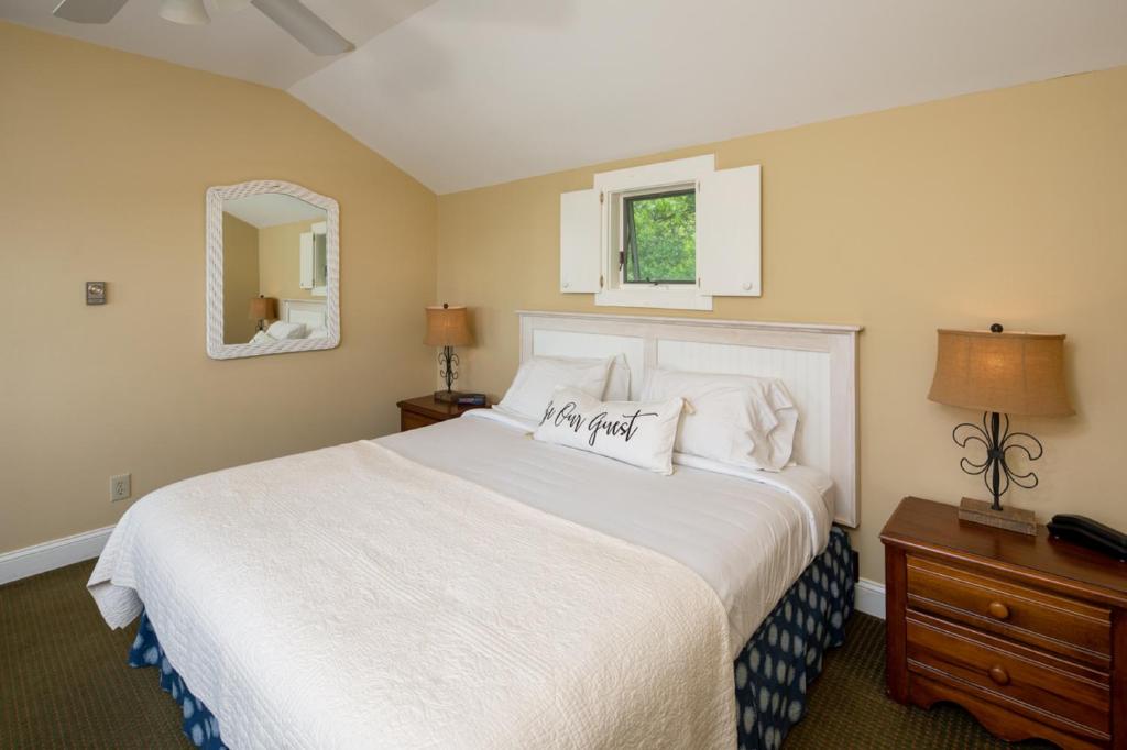 Glen Cove Inn & Suites Rockport - Standardzimmer Mit Kingsize-Bett