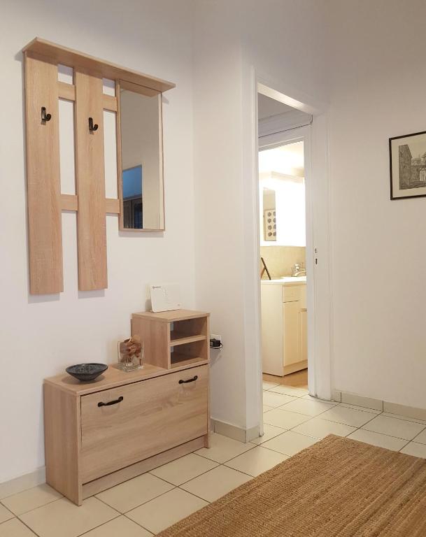 Colourful Apartment in the heart of Athens - 3