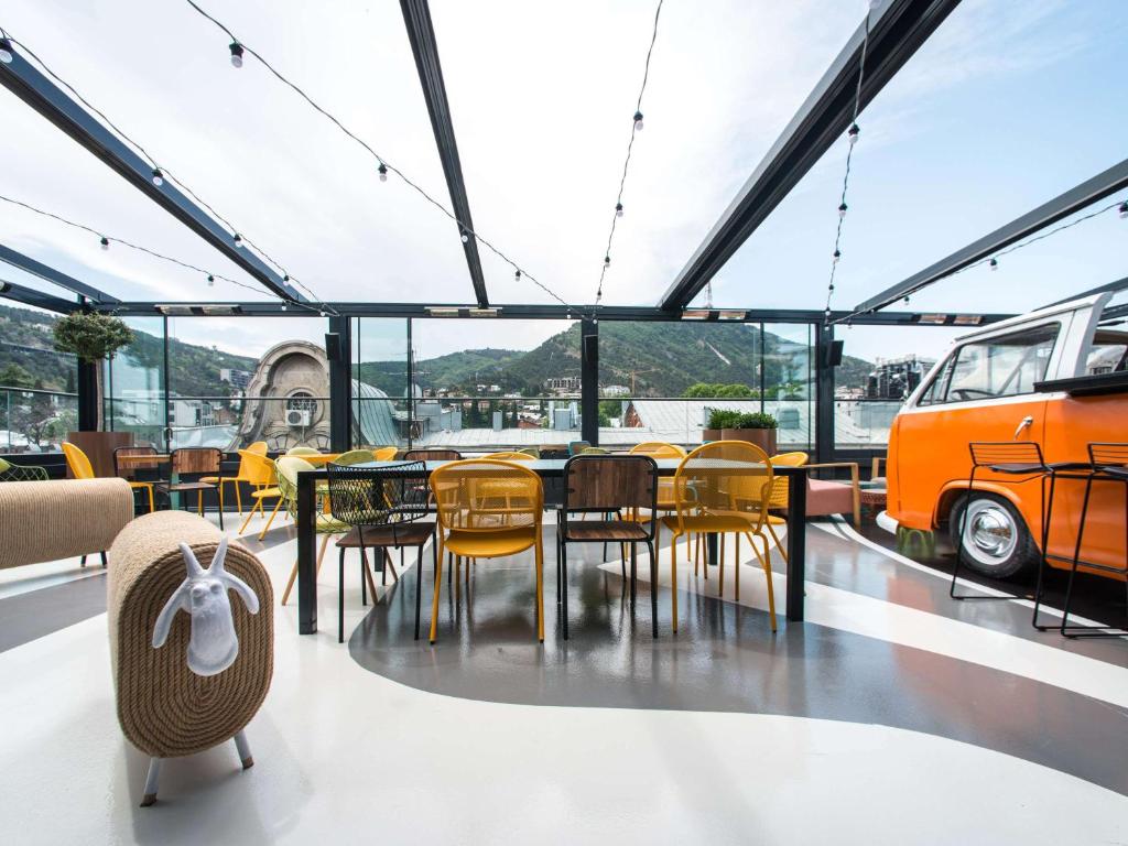 Posezení v ubytování ibis Styles Tbilisi Center