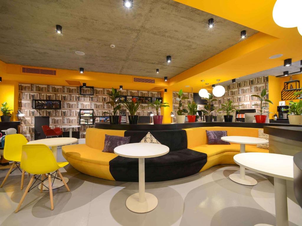 Posezení v ubytování ibis Styles Tbilisi Center