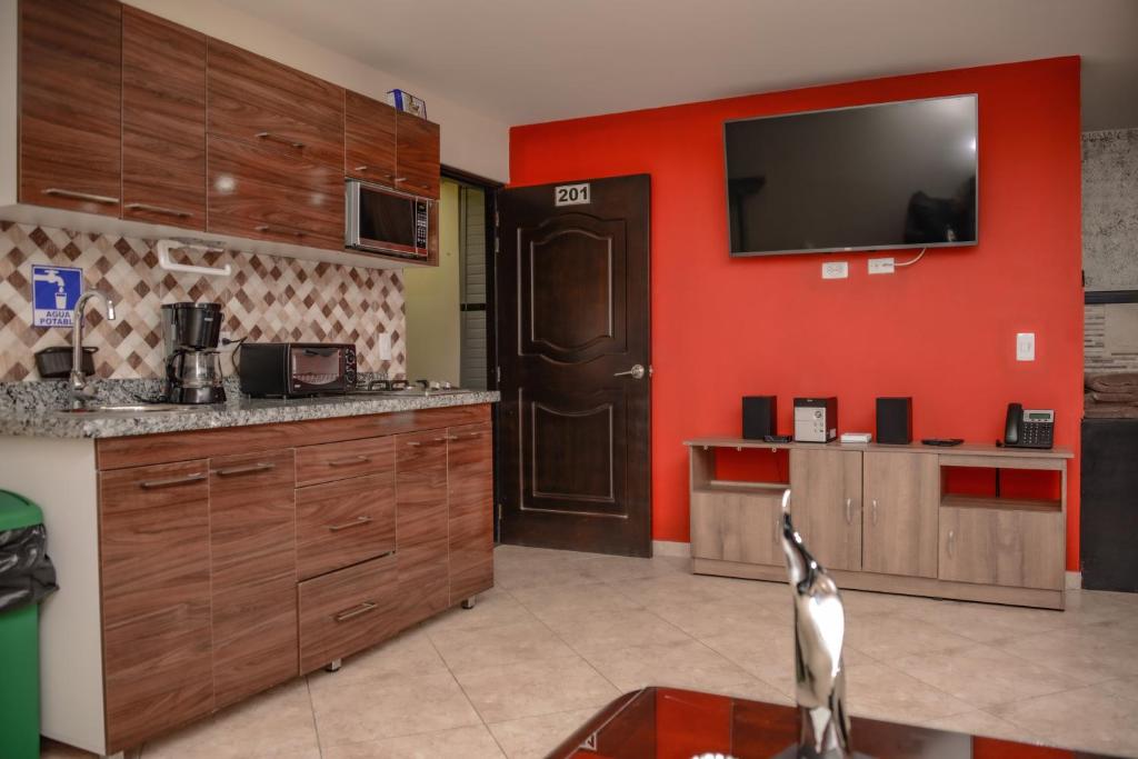 The 9's Apartahotel - Apartment With Balcony