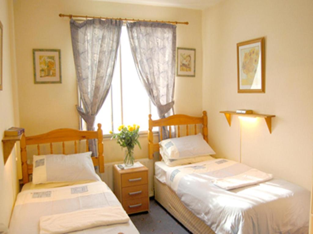 St. George's Lodge - Triple Room