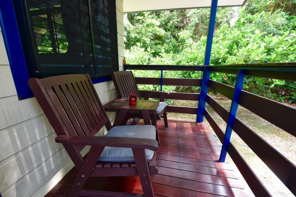 Balkón nebo terasa v ubytování Thornton Beach Bungalows Daintree