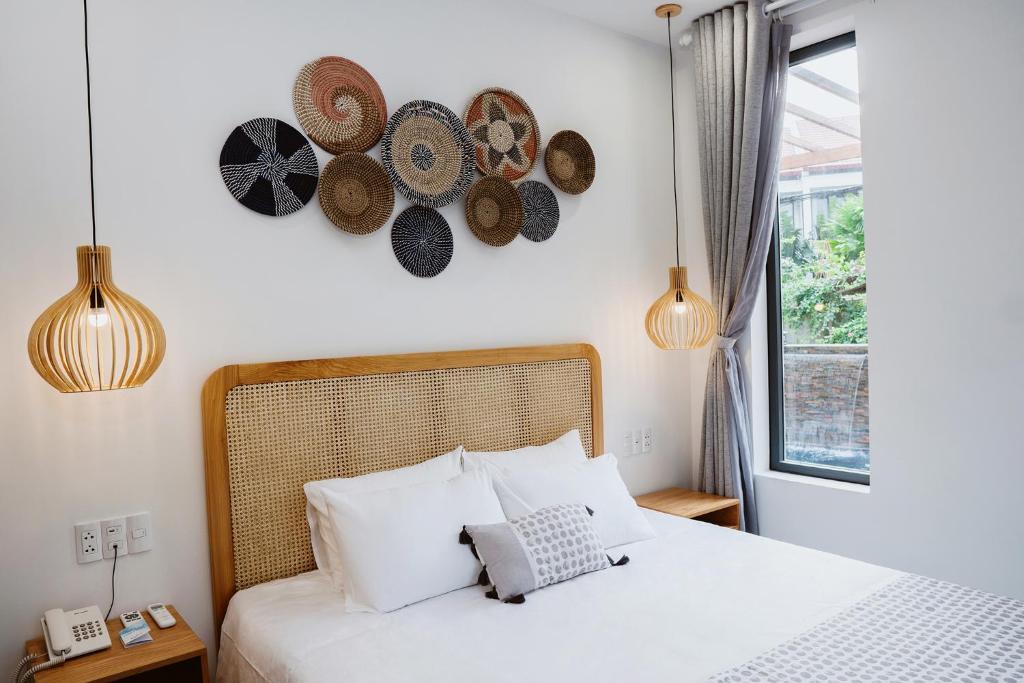 The Watermark Beachside Hotel - 11