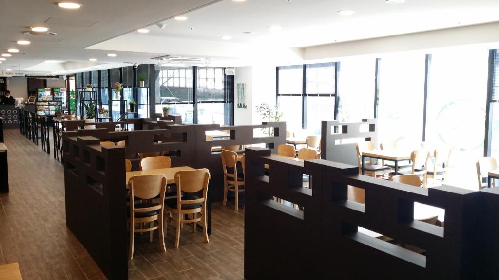 Restaurace v ubytování CS Premier Hotel