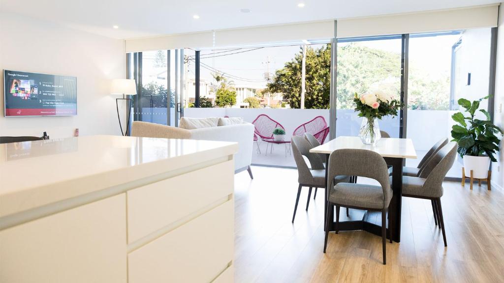 Ruby Gold Coast by CLLIX - Resim 39