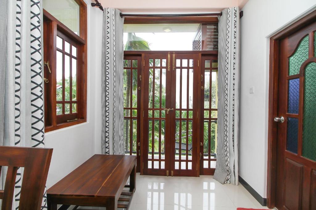 Lioni Holidays Villa - 4