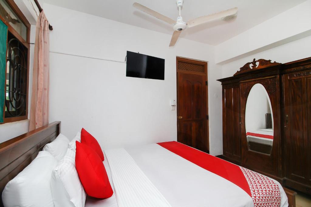 Lioni Holidays Villa - 19