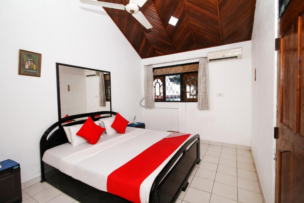 Lioni Holidays Villa - 11