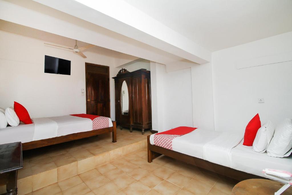 Lioni Holidays Villa - 17