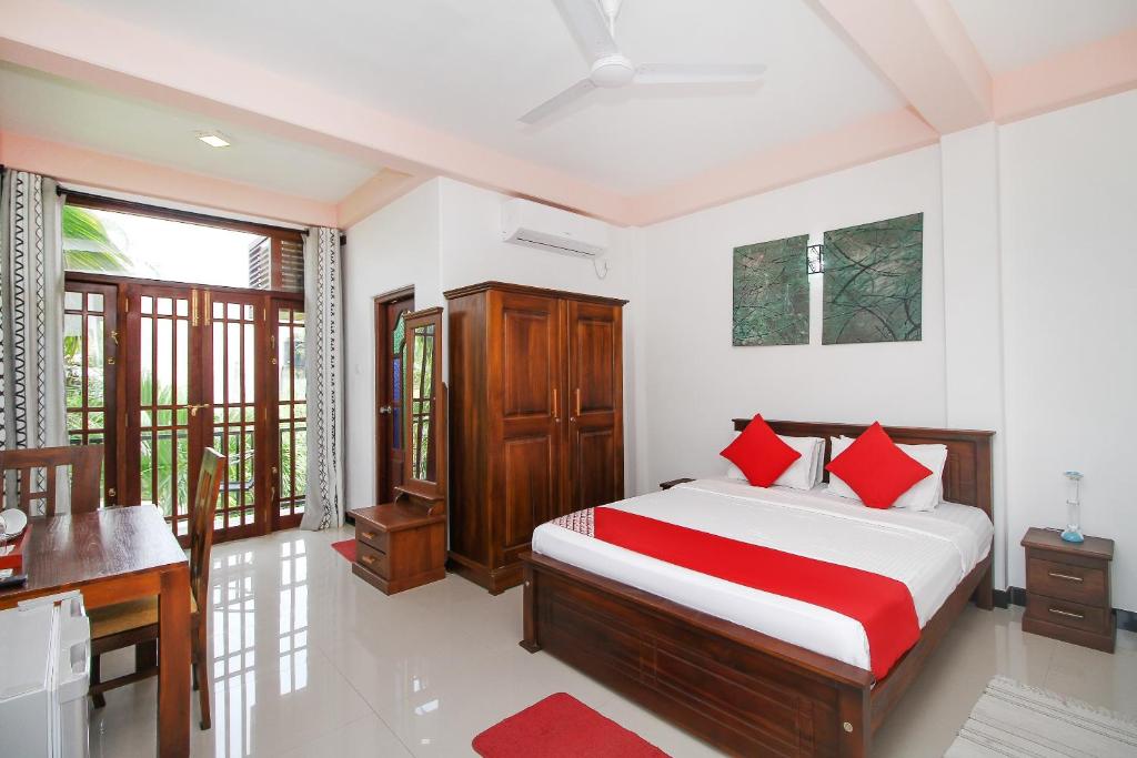 Lioni Holidays Villa - 3