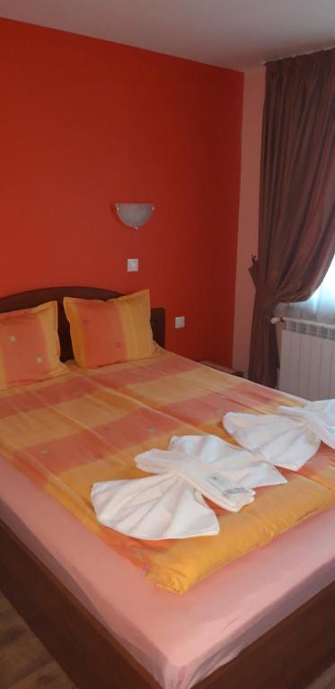 Guest House H Dzhogolanov - Deluxe Familienzimmer