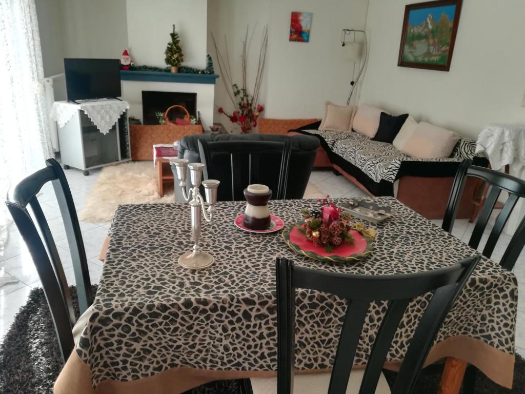 Posezení v ubytování 2nd Floor Apartment In Volos