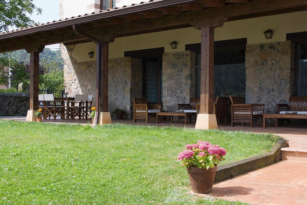 A garden outside Posada Ruilobuca