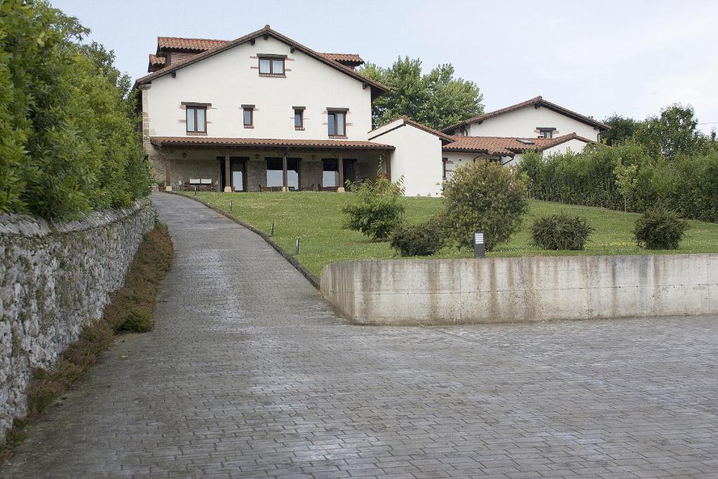 The building in which a szállodákat is located