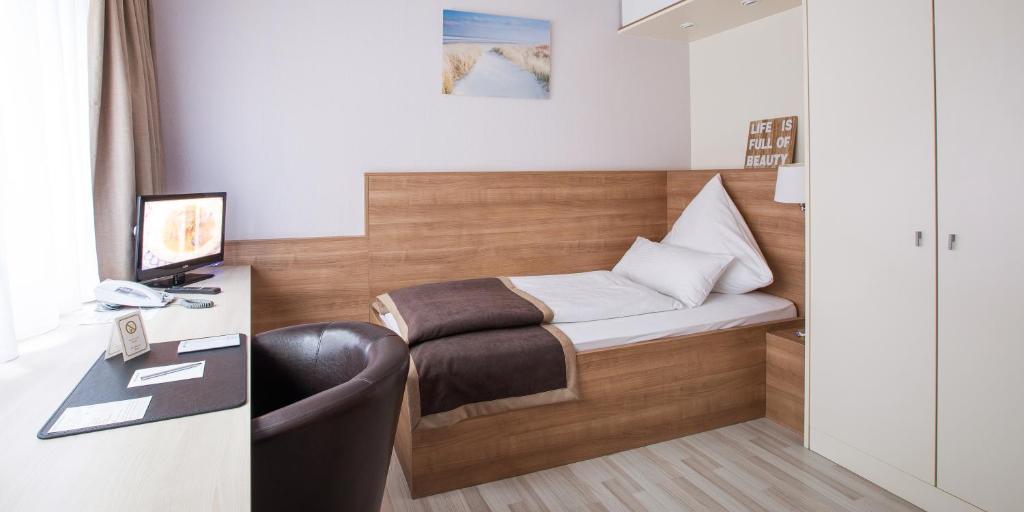 Hotel Hangelar - Single Room